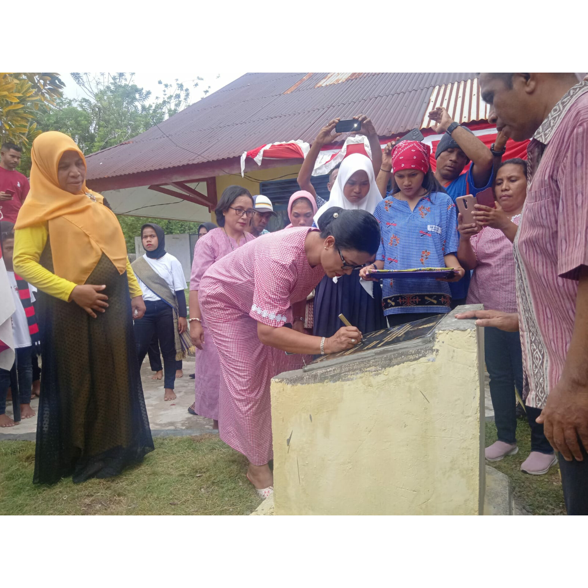 Tingkatkan Persaudaraan, SMPN 9 Ambon dan SMPN 21 Malteng Gelar Panas Pela Pendidikan 1 InShot 20230129 144902971