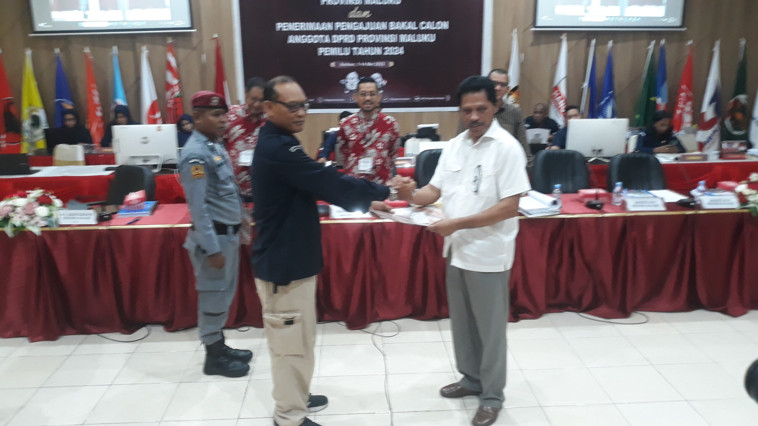 Joseph Sikteaubun Resmi Daftar Ke KPU Provinsi Maluku 2 20230513 094735 scaled