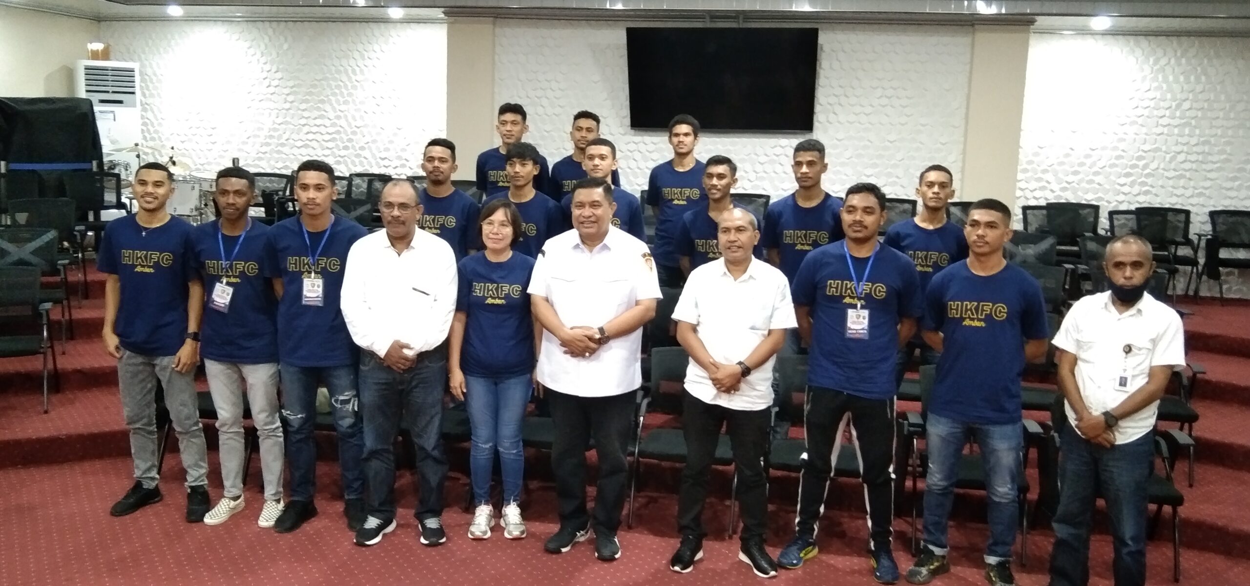 Sekkot Ambon Lepas Kontingen Futsal Club Hative Kecil 1 IMG 20230621 124859 scaled