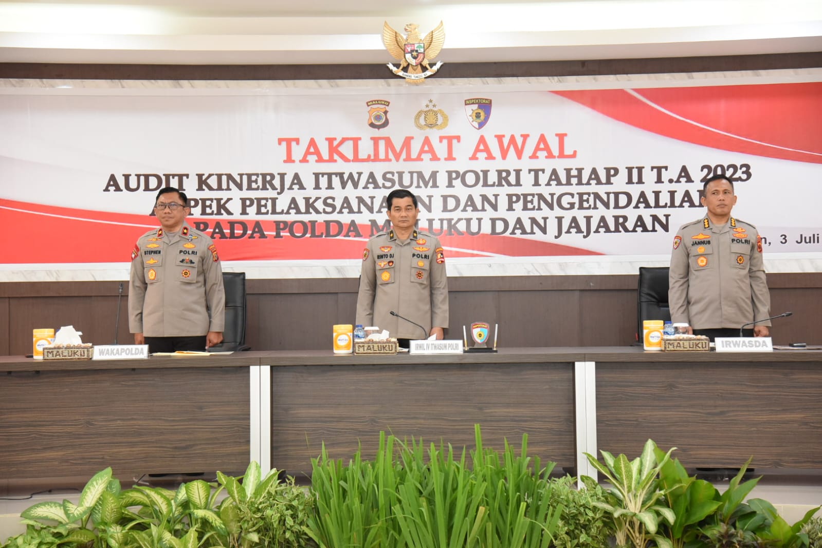 Itwasum Polri Berikan Taklimat Awal Audit Kinerja pada Aspek Pelaksanaan dan Pengendalian di Polda Maluku 1 IMG 20230703 WA0039