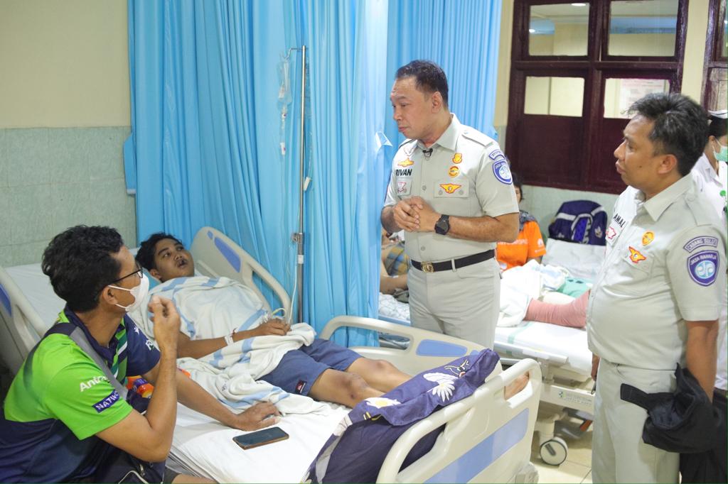 Lakukan Kunjungan ke Rumah Sakit, Rivan A. Purwantono Pastikan Korban Kecelakaan Terlayani dengan Baik 1 IMG 20230706 WA0061