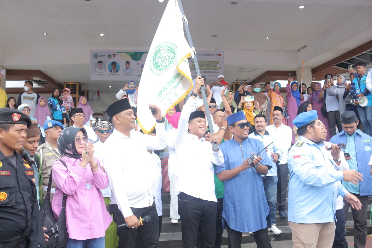 Penjabat Wali Kota Ambon Lepas Pawai Napak Tilas 1 Muharram 1445 H 1 IMG 20230719 WA0035