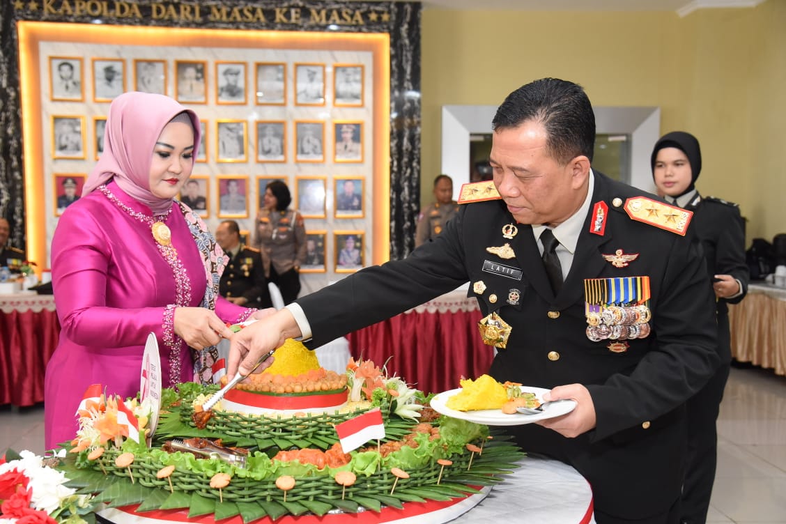 Syukuran HUT ke-78 RI, dan Satu Tahun Penempatan Kantor Baru, Ini Pesan Kapolda Maluku 1 IMG 20230820 WA0050