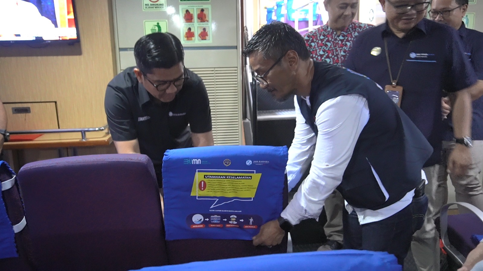 Serahkan Bantuan Cover Seat Berisi Pesan Keselamatan Jadi Upaya Jasa Raharja Optimalkan Sosialisasi Kepada Penumpang Kapal Laut 1 IMG 20230821 WA0016