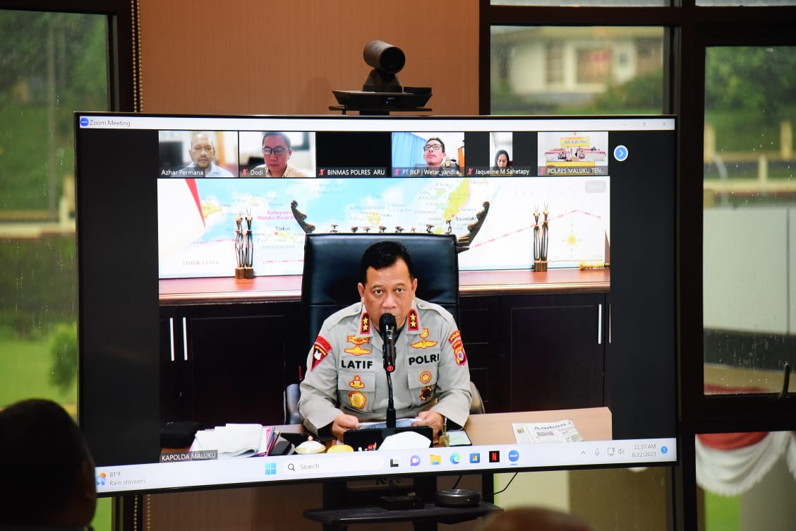 Pimpin Rapat Pengamanan Investasi dan Obvit, Ini Arahan Kapolda Maluku 1 IMG 20230823 WA0028