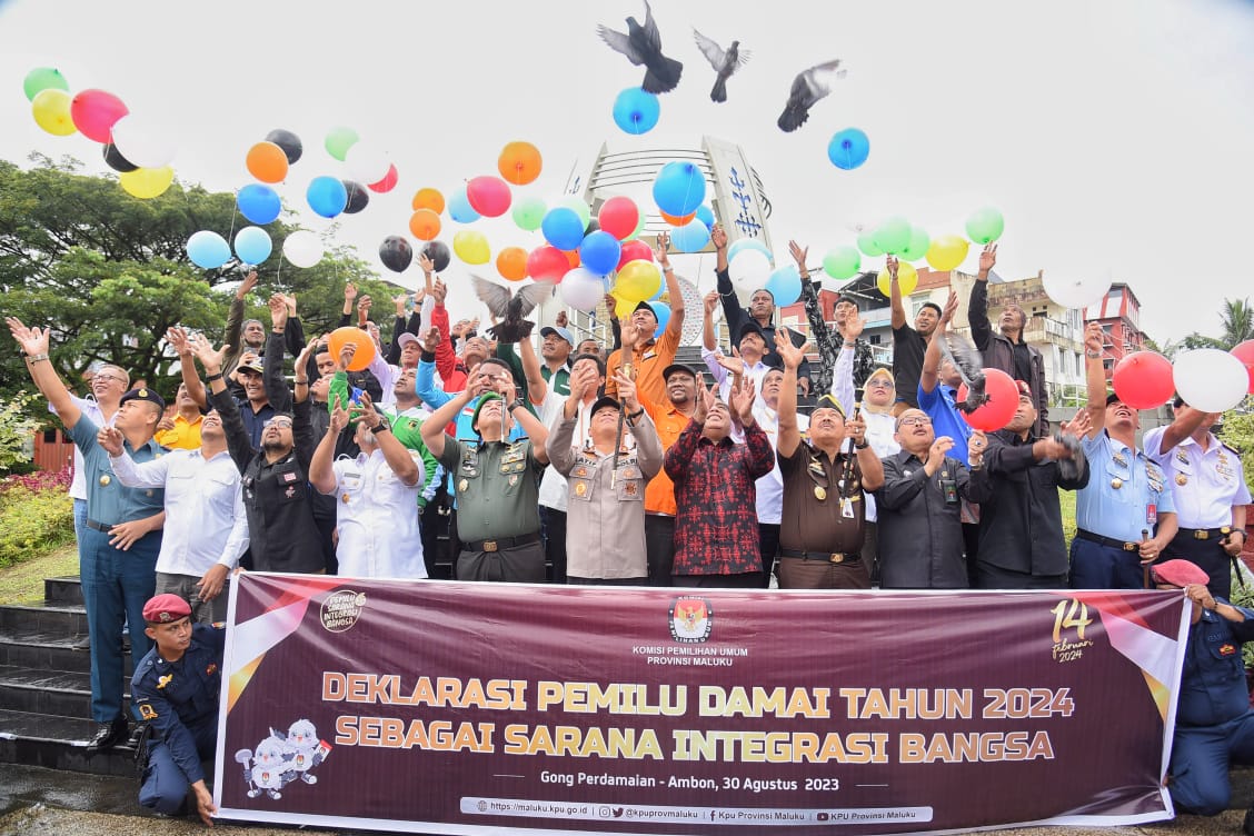 Kapolda Maluku Inisiasi Deklarasi Pemilu Damai di Maluku 2 IMG 20230830 WA0048