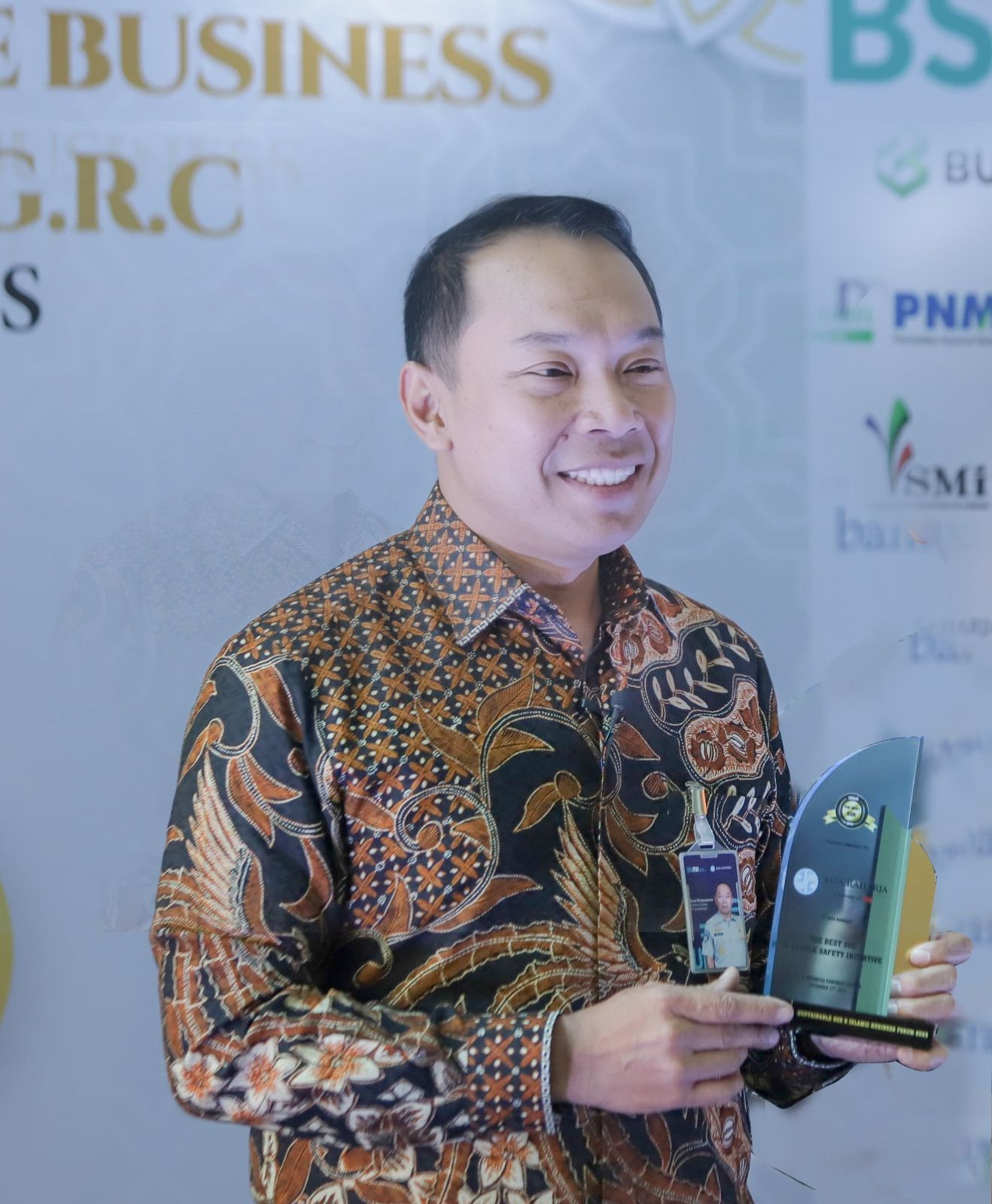 Jasa Raharja Raih Dua Penghargaan di Ajang Infobank 12th Sharia Award 2023 1 IMG 20230930 WA0030