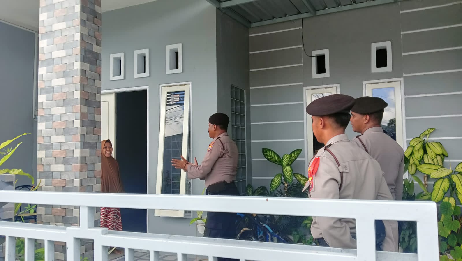 Personel Samapta Polda Maluku Tingkatkan Patroli di Daerah Rawan Gangguan Kamtibmas 1 IMG 20231021 WA0053