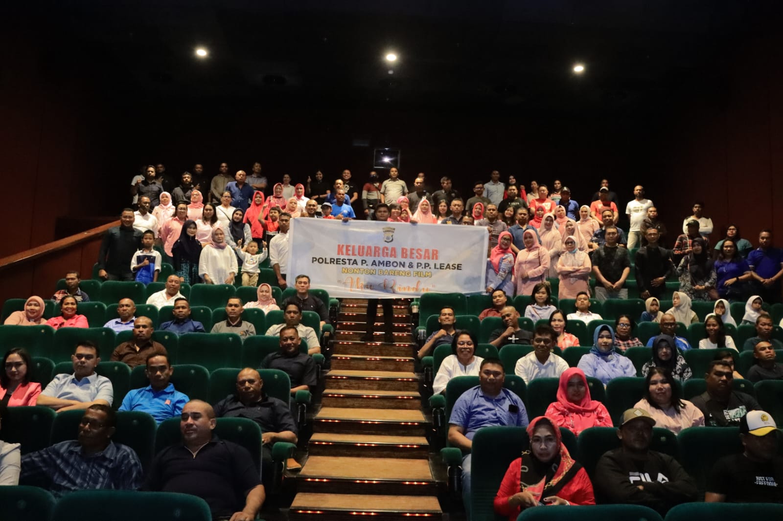 Jajaran Polresta Ambon Gelar Nonton Bareng film ‘Aku Rindu’ di Bioskop XXI ACC Ambon. 1 IMG 20231022 WA0081