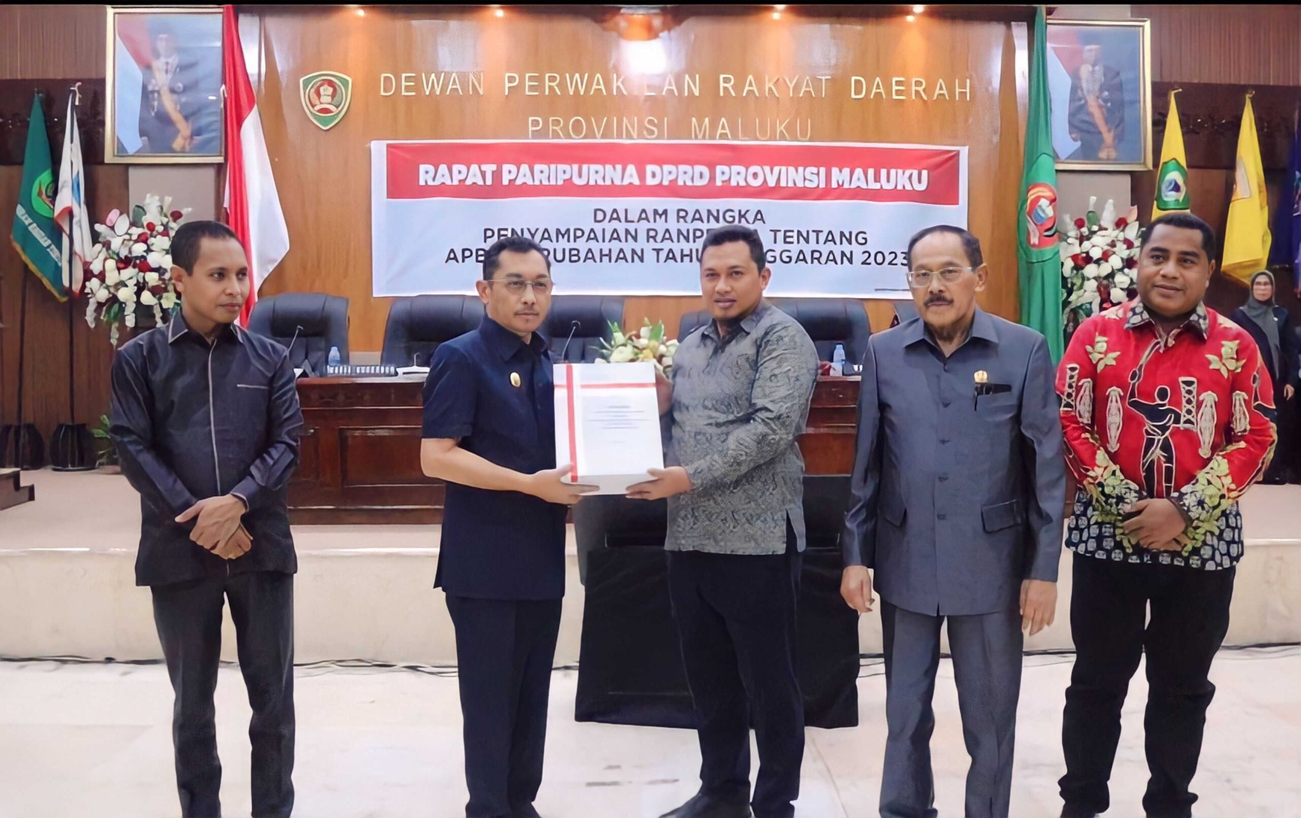 Pemprov Maluku Serahkan Ranperda Perubahan APBD 2023 1 HQl776jV8NLI6QHmx5ah 11 9023bd94868cf222e635c487e29599ff image scaled