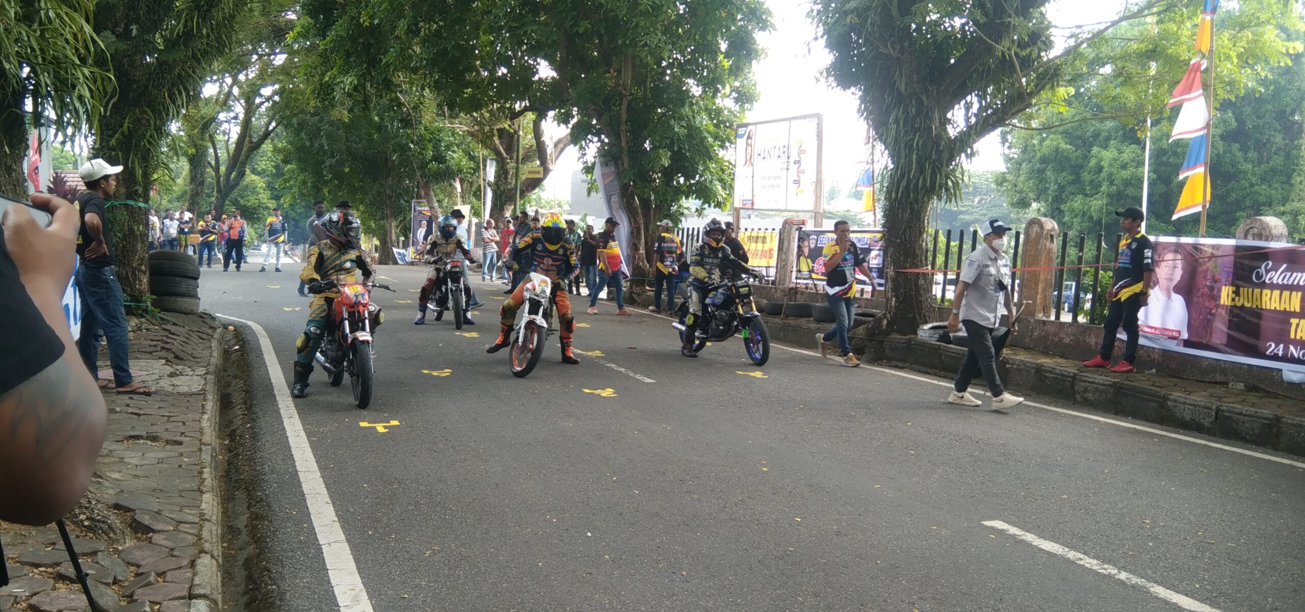 Penjabat Walikota Ambon Buka kejuaraan Amboina Road Race 2 IMG 20231124 093611 scaled