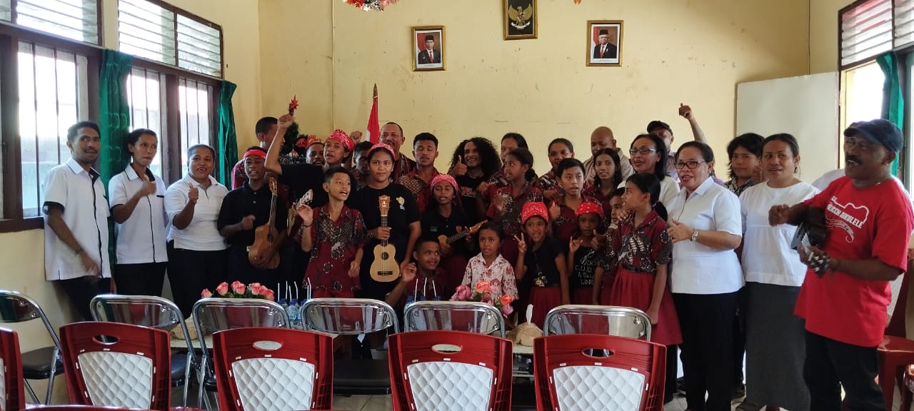 MJL Canangkan Musik Jukulele di SLB ABCD Leleani 2 Latuhalat 4 WhatsApp Image 2023 11 16 at 07.53.39 5b226994