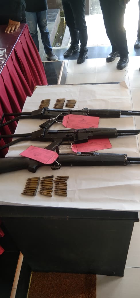 Polisi Berhasil Amankan Tiga Pucuk Senpi Rakitan Dan 58 Butir Peluru 2 WhatsApp Image 2023 11 17 at 22.27.09 73feda6c