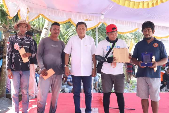 Panitia Pembangunan Gedung Gereja Elim Gelar Lomba Pancing Walikota Cup 2023 1 WhatsApp Image 2023 11 20 at 23.10.44 cf998a5d