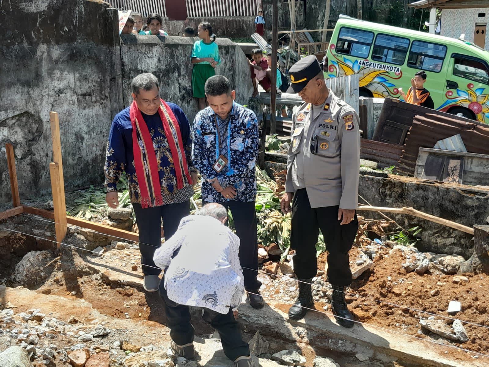 Gedung Gereja Isa Almasih Pringgading Mulai Dibangun, Ini Pesan Kapolsek Nusaniwe 1 IMG 20231204 WA0025