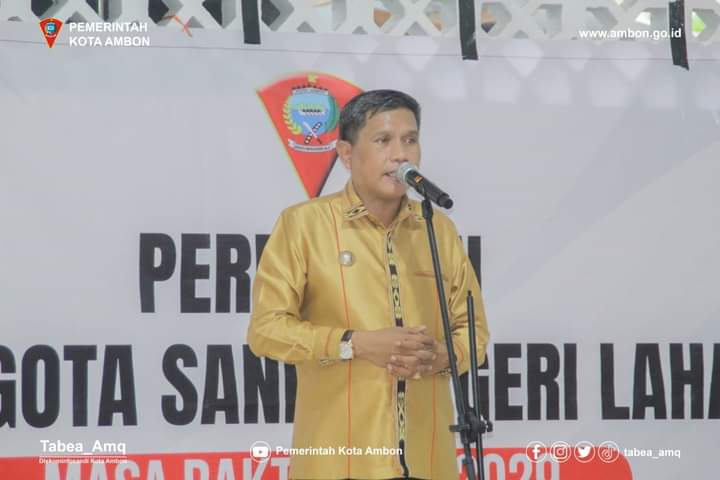 Penjabat Walikota Ambon Lantik Saniri Negeri Laha 1 WhatsApp Image 2023 12 02 at 23.44.00 e8c8c503