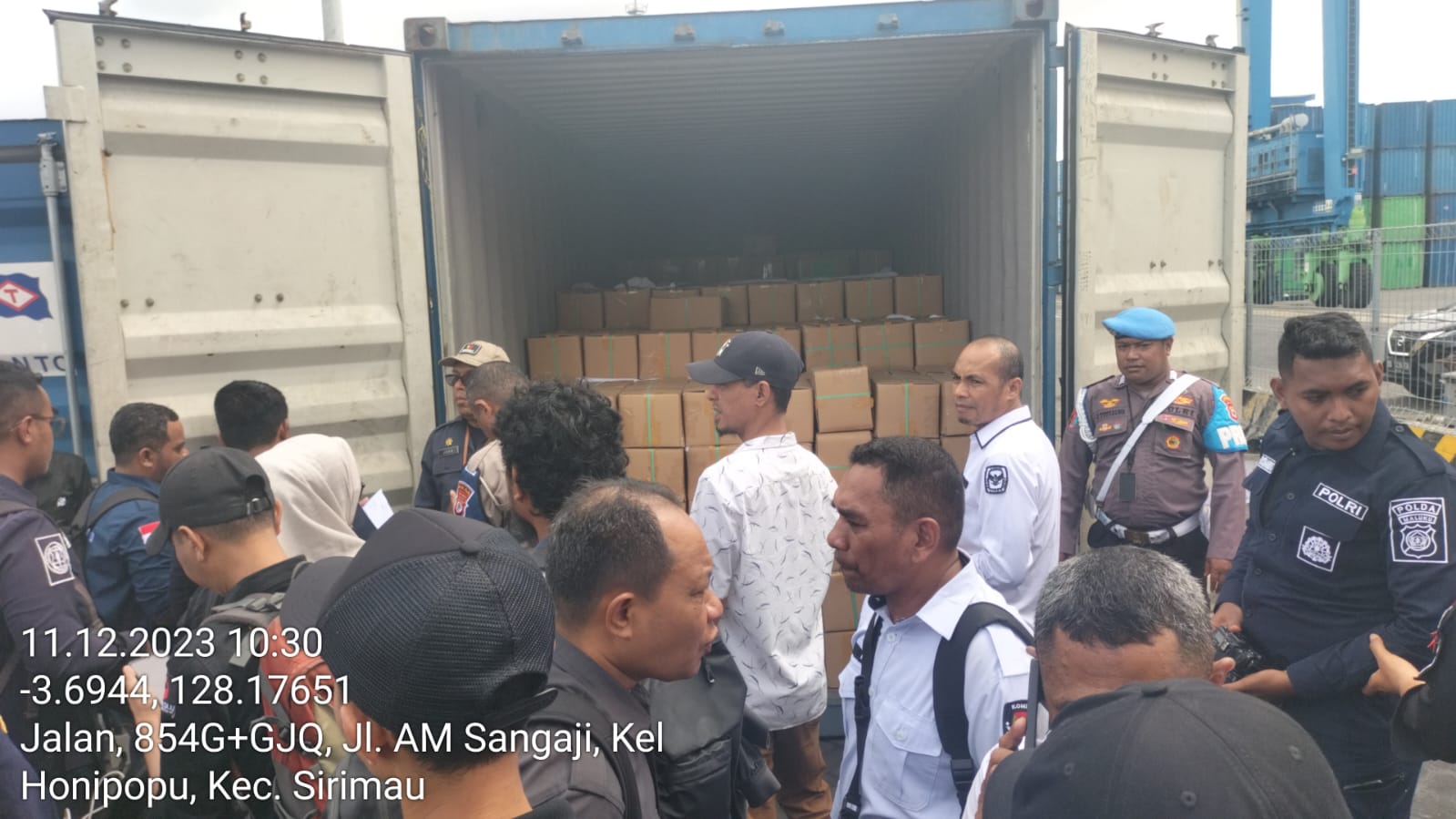 Satgas OMB Terus Kawal Pendistribusian Logistik Surat Suara Pemilu 1 WhatsApp Image 2023 12 12 at 15.12.59 204e68ec