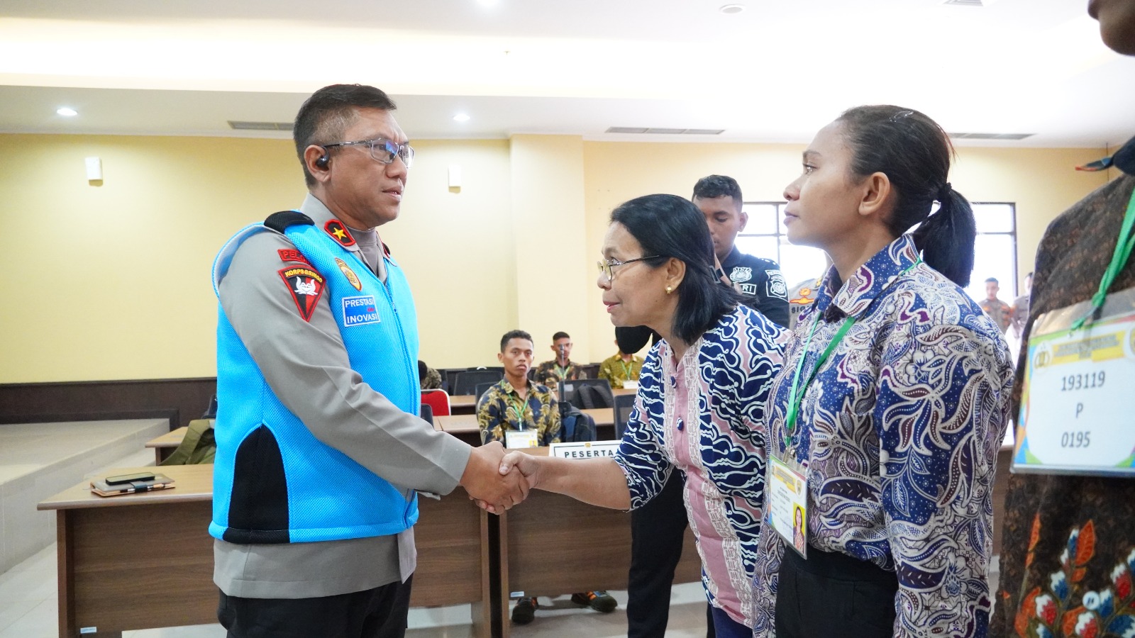 Wakapolda Maluku Pimpin Sidang Pantukhir Seleksi Bintara Rekpro, 16 Casis Dinyatakan Lulus 2 WhatsApp Image 2023 12 14 at 19.22.53 43e4ac61