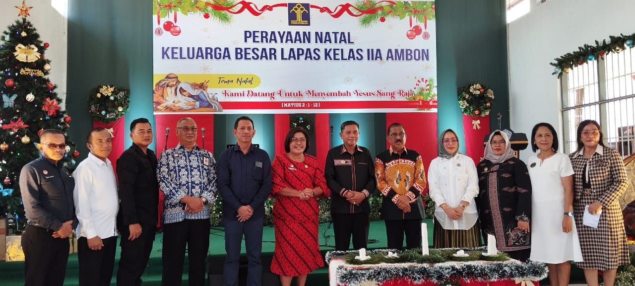 Penjabat Walikota Ambon Hadiri Natal Keluarga Besar Lapas Kelas II Ambon 2 WhatsApp Image 2023 12 15 at 02.34.37 f2ff6590