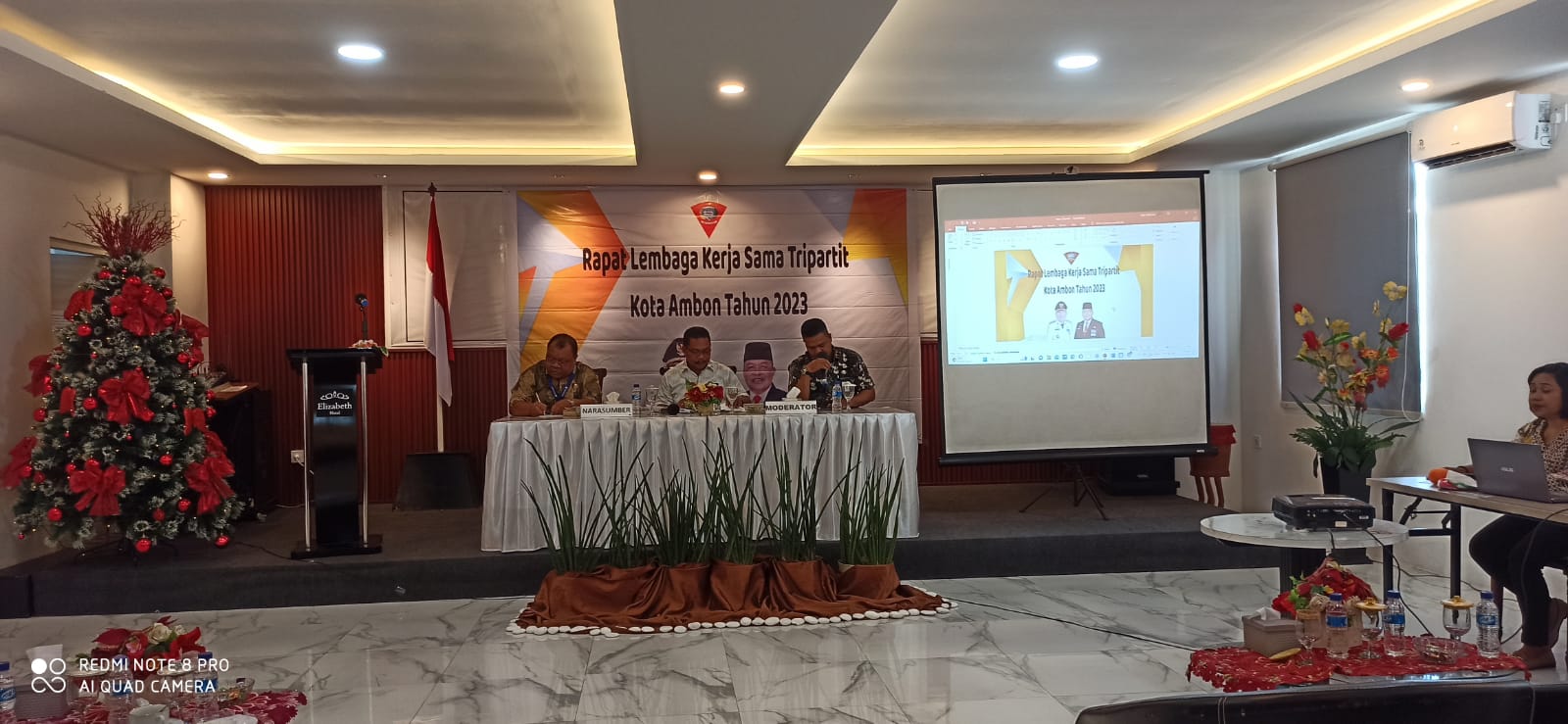Pemkot Ambon Gelar Rapat Tripartit Atasi Masalah Tenaga Kerja 1 WhatsApp Image 2023 12 16 at 07.06.52 8024f0ea