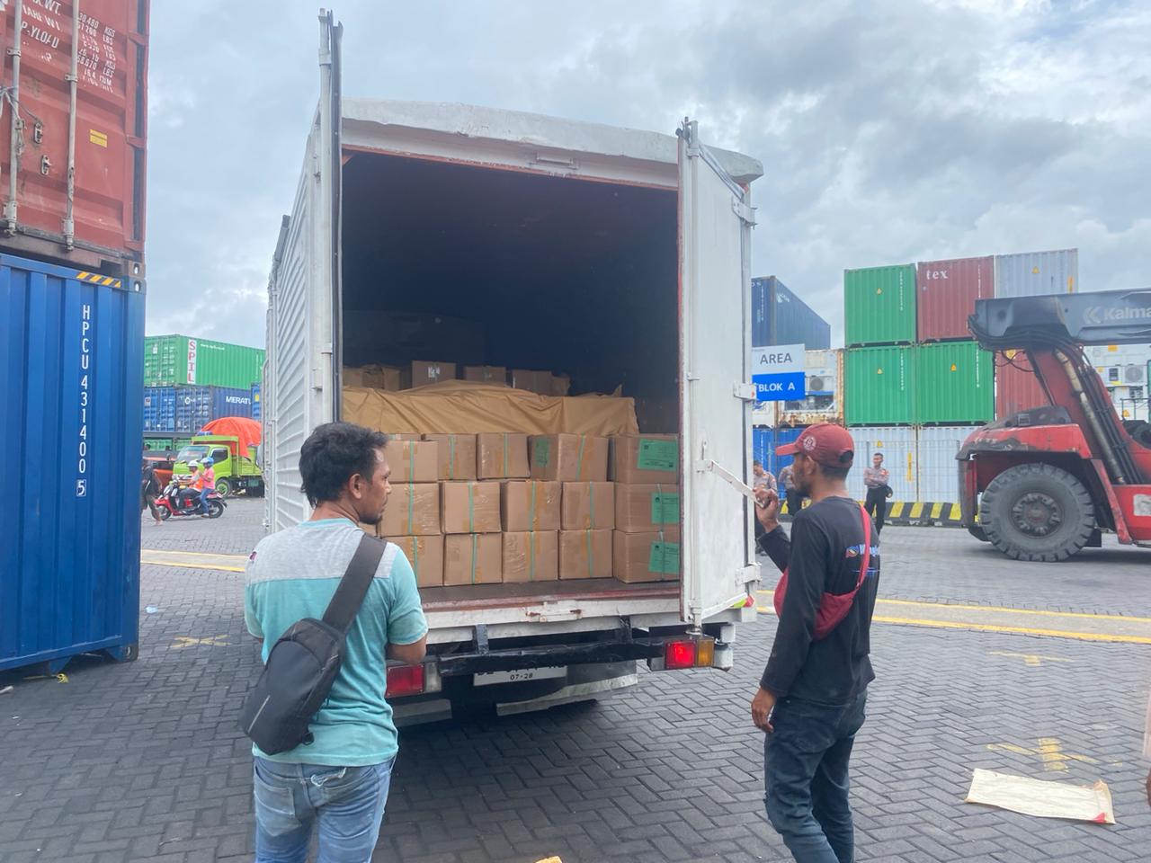 Polda Maluku Amankan Pembongkaran dan Distribusi Surat Suara Pemilu 2024 ke MBD 1 WhatsApp Image 2023 12 16 at 20.27.12 43374692