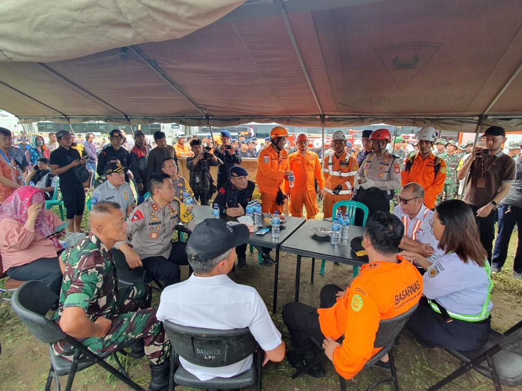 Jasa Raharja Jamin Seluruh Korban Tabrakan KA Turangga dengan Commuter Line Bandung Raya di Cicalengka 1 WhatsApp Image 2024 01 05 at 17.20.10 c188c52a