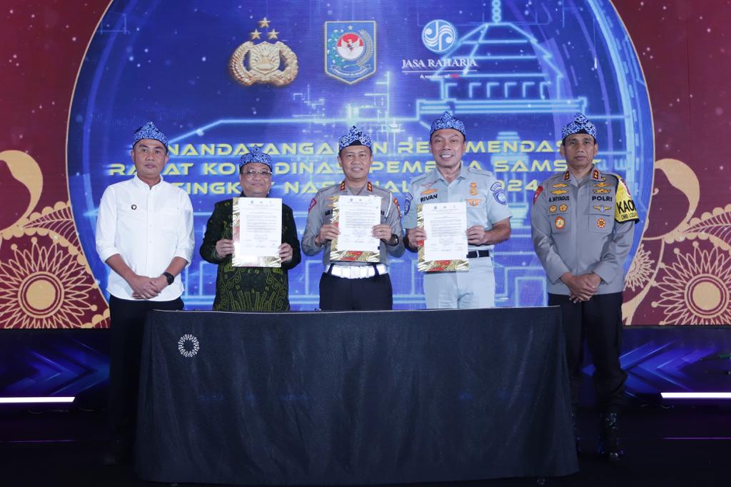 Gelar Rakornas, Tim Pembina Samsat Nasional Bahas Optimalisasi Digitalisasi Samsat dan Implementasi Aturan Penghapusan Data Ranmor yang Tidak Melakukan Registrasi Ulang 1 WhatsApp Image 2024 01 12 at 08.07.22 d53ce681