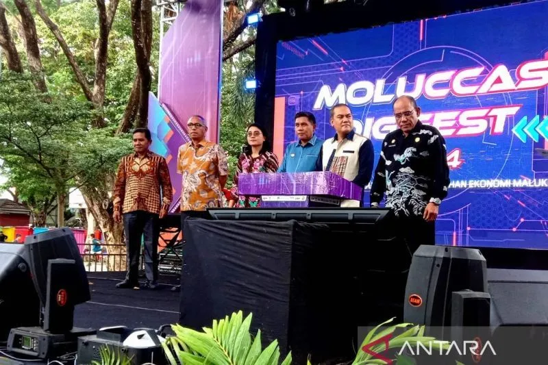 Digitalisasi Maju untuk Pertumbuhan Ekonomi Maluku 1 88000220252a07723b58ec6af2724c984a140161dc89f66c402a1a1f90f45367.0