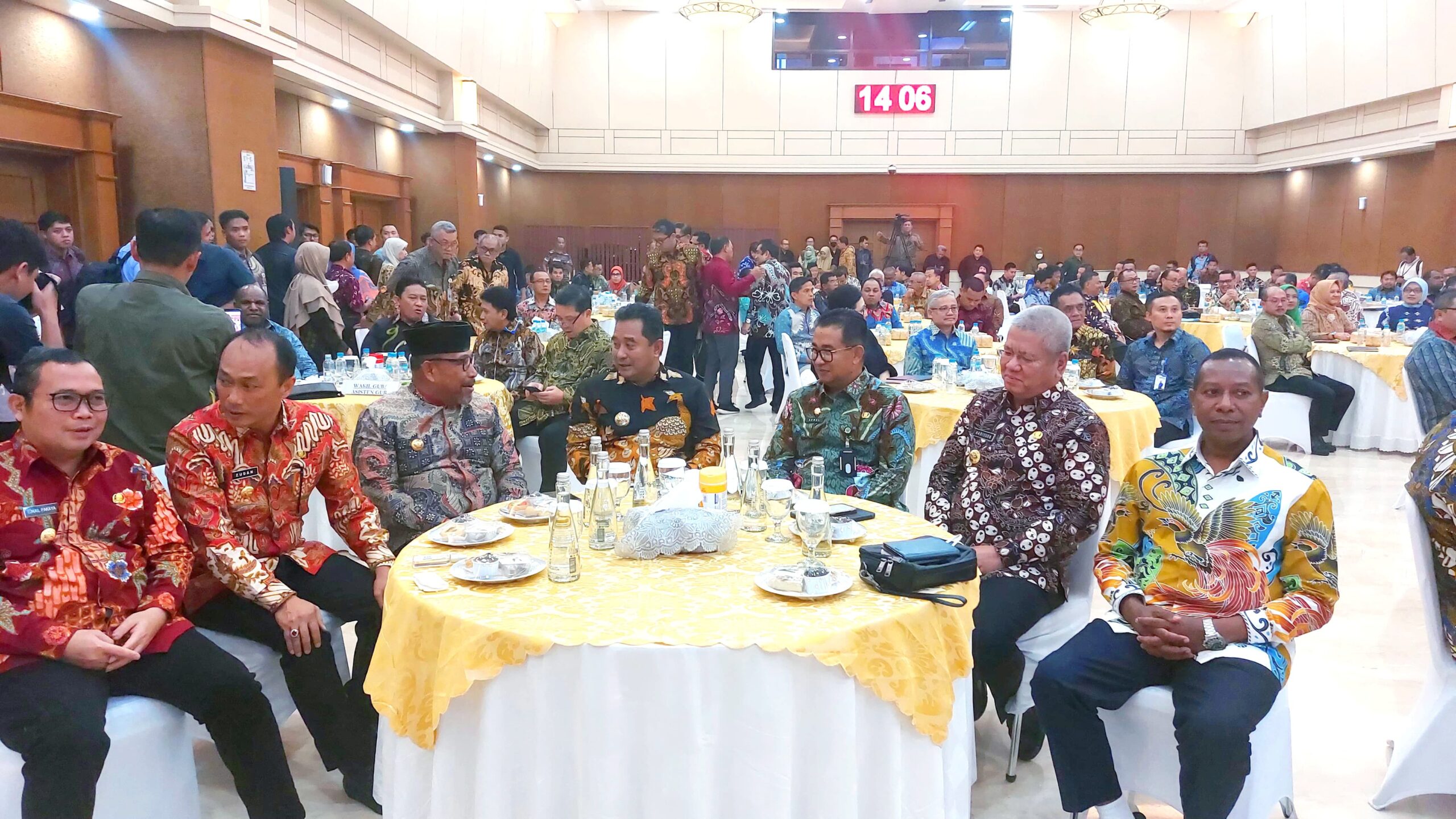 Gubernur Ikuti Entry Meeting Pemeriksaan LKPD Ta 2023 1 WhatsApp Image 2024 03 10 at 12.32.58 8fcaf29f scaled