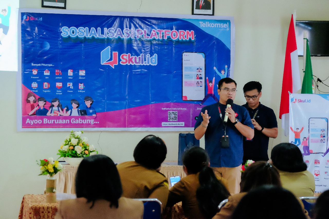 Telkomsel bersama SMA Xaverius Kota Ambon Sepakati Pemanfaatan Aplikasi Skul.Id 1 WhatsApp Image 2024 03 12 at 09.40.45 1fc2175e