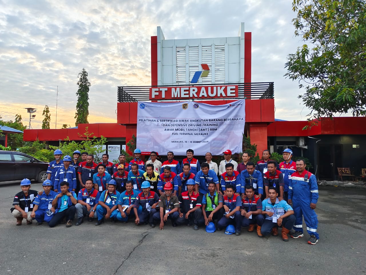Pertamina Patra Niaga Regional Papua Maluku Gelar Pelatihan Awak Mobil Tangki di Merauke 1 WhatsApp Image 2024 03 18 at 16.38.03 3607fb25