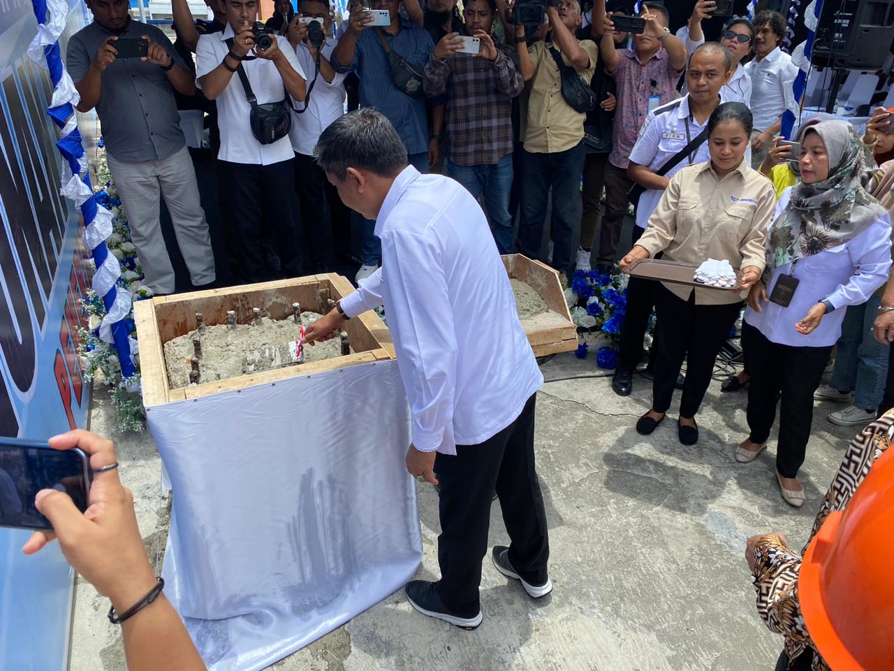 Pemkot Ambon Lakukan Peletakan Batu Pertama Pembangunan Mall Pelayanan Publik 1 WhatsApp Image 2024 03 20 at 18.11.19 c2817c49