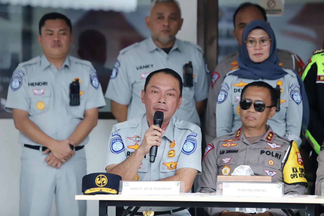 Jasa Raharja Serahkan Santunan Meninggal Dunia Kepada Satu Ahli Waris Korban Laka Km 58 yang Teridentifikasi 1 WhatsApp Image 2024 04 10 at 17.51.14 d1092d40