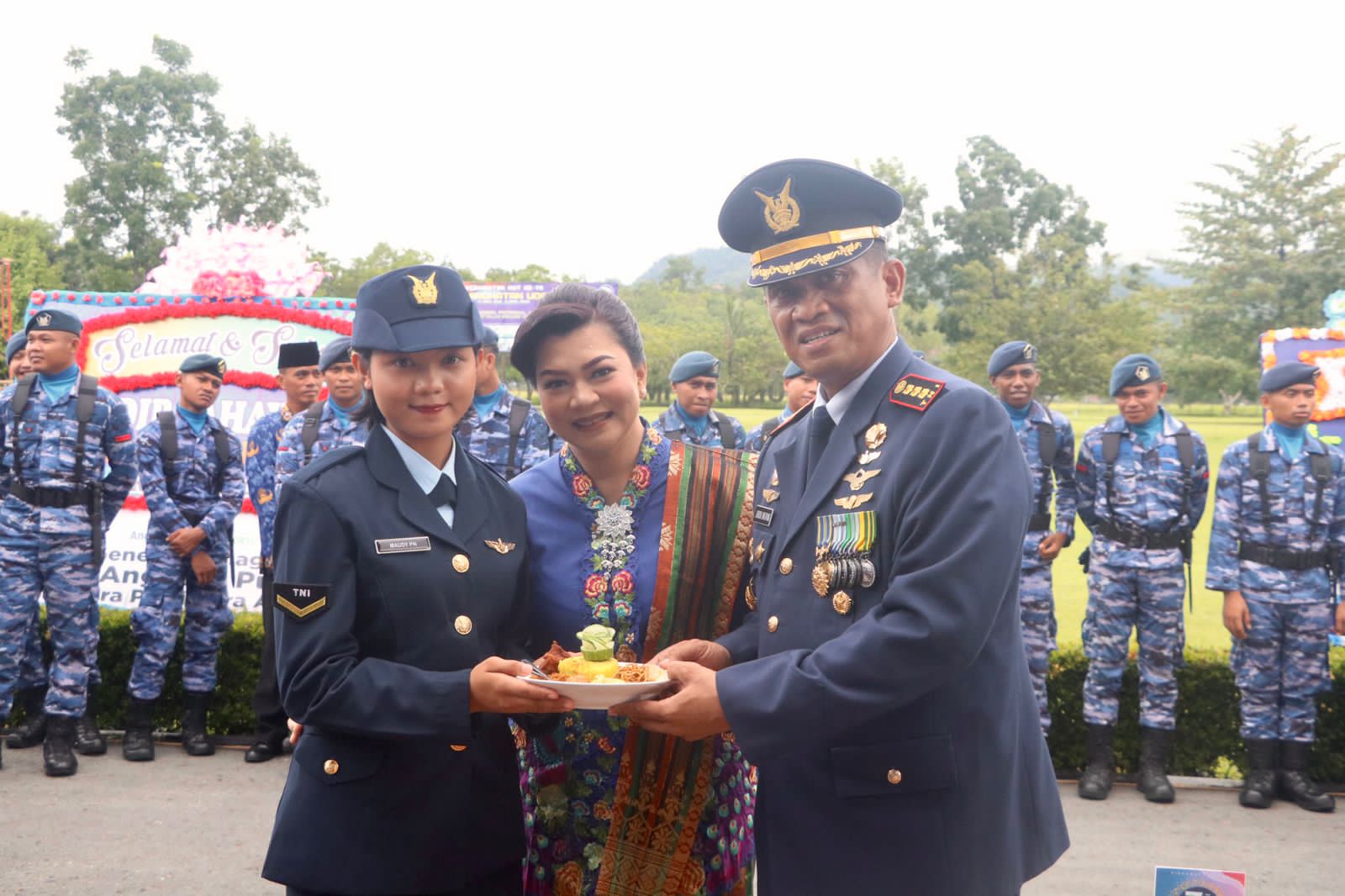 Upacara Peringatan HUT ke-78 TNI Angkatan Udara di Lanud Pattimura Ambon. 1 WhatsApp Image 2024 04 22 at 19.33.42 73485320