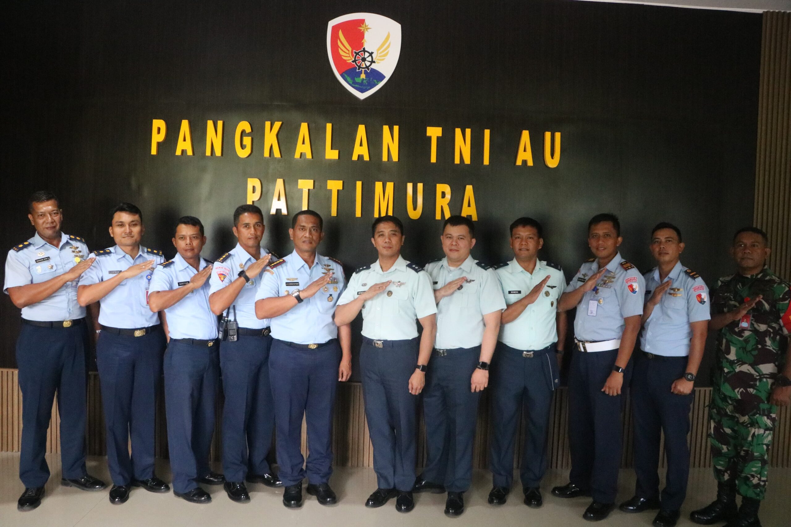 Courtesy Call Delegasi Philipine Air Force (PAF) Dengan Komandan Lanud Pattimura Ambon. 1 WhatsApp Image 2024 04 29 at 20.16.55 35f7b55e scaled