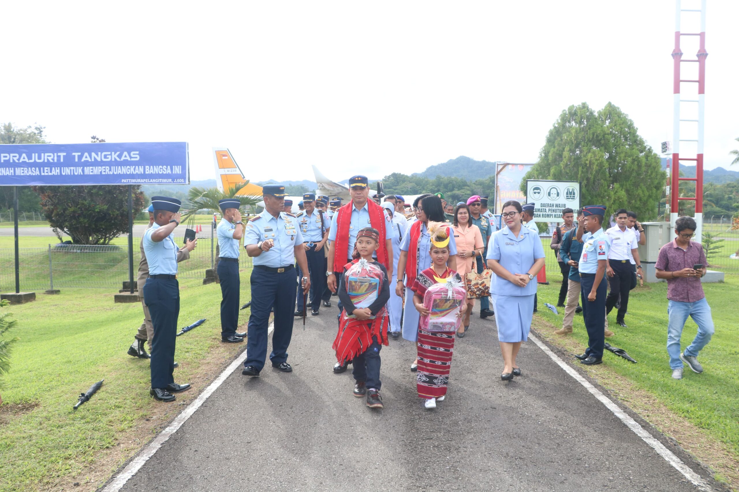 Kuker Pangkoops Udara III di Lanud Pattimura, Panglima Resmikan Penggunaan Mess Pringgondani 1 WhatsApp Image 2024 05 07 at 16.39.15 56b9a7cc scaled