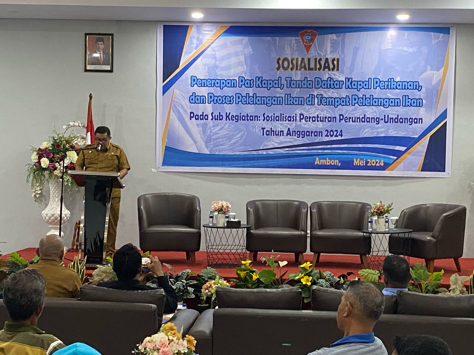 Dinas Perikanan Kota Ambon Sosialisasi Penerapan Pas Kapal 1 WhatsApp Image 2024 05 27 at 18.43.02 7fa955e0