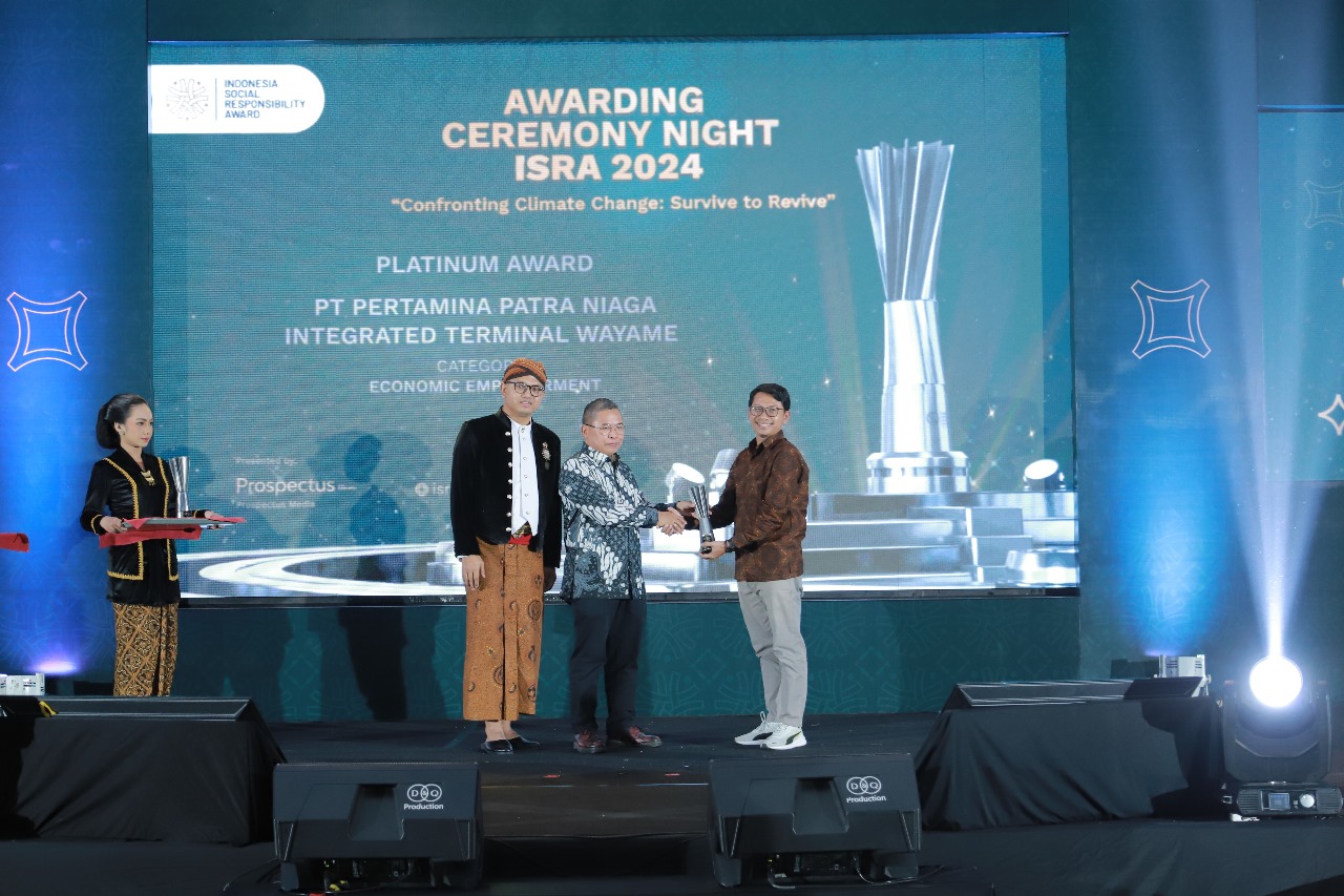 Berkat Program Kalesang Keranjang, Pertamina Patra Niaga Regional Papua Maluku Raih Penghargaan ISRA 2024 1 WhatsApp Image 2024 07 02 at 14.54.05 13be8b66