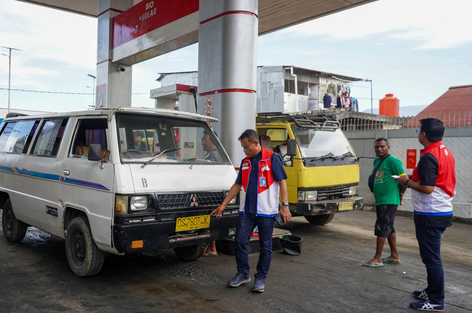 Tegas Berantas Oknum Nakal, Pertamina Patra Niaga Regional Papua Maluku Blokir 1.967 Kendaraan Salah Gunakan BBM Subsidi 1 WhatsApp Image 2024 08 07 at 08.19.41 214ac730