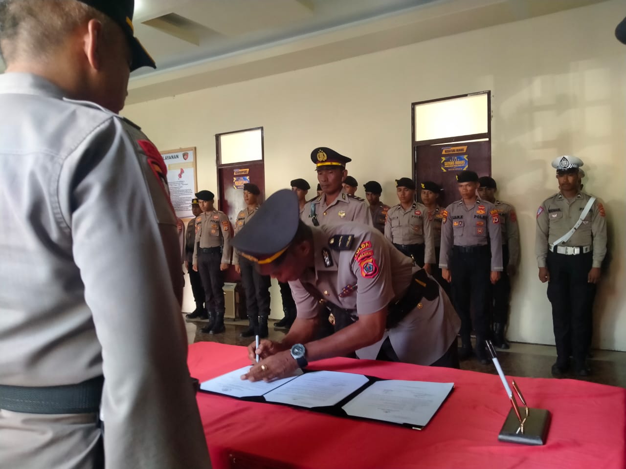 Ganti Abdul Haris, Tahapary Jabat Kapolsek Ambalau 1 IMG 20241021 WA0041