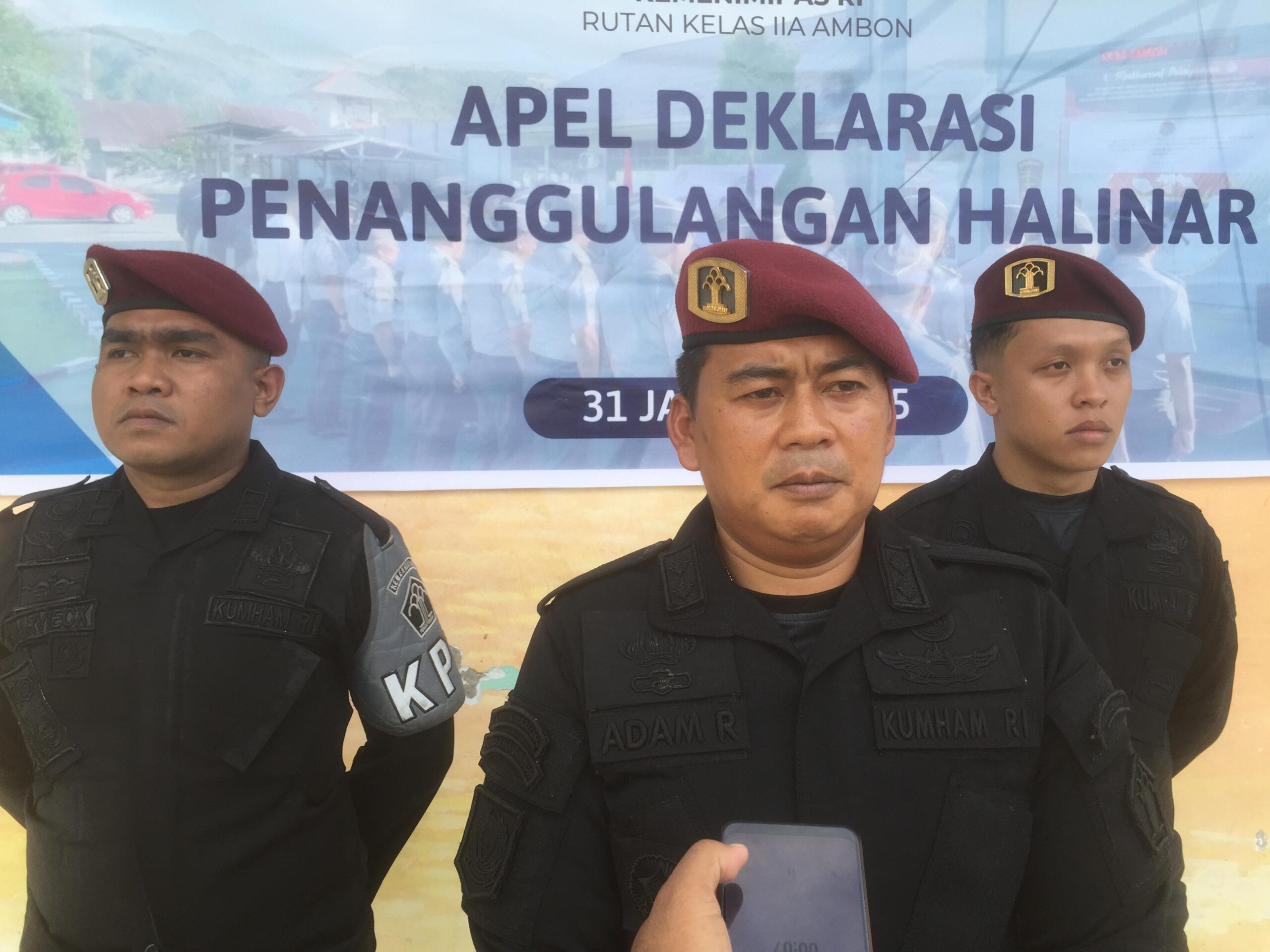 Rutan Kelas IIA Ambon Lakukan Pemusnahan Barang Pengeledahan Warga Binaan 1 IMG 20250131 WA0034 scaled