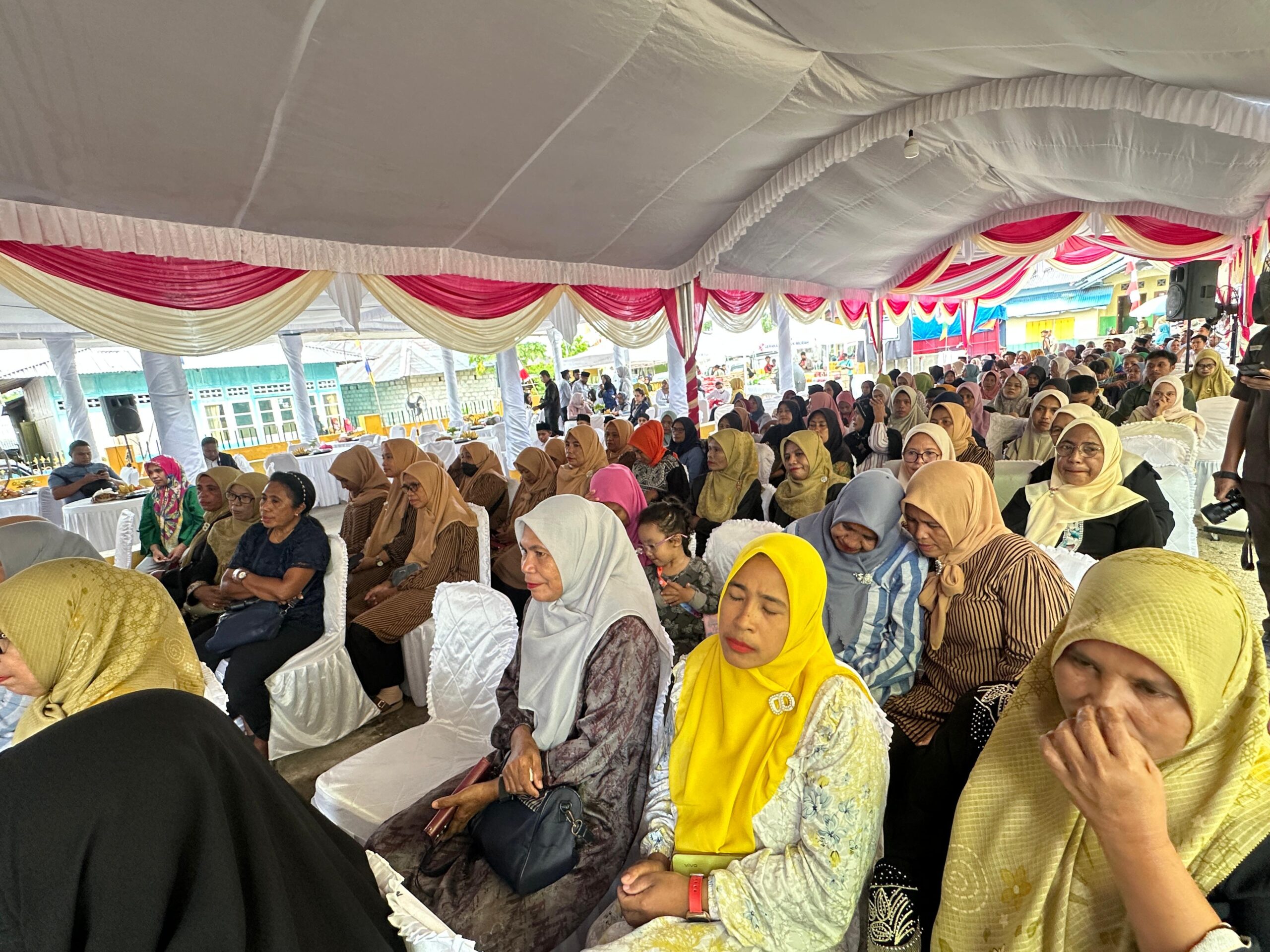 Gencarkan Literasi Keuangan Di Desa : Ojk Maluku Luncurkan "Desaku Cakap Keuangan" 2 WhatsApp Image 2025 03 22 at 05.44.31 scaled