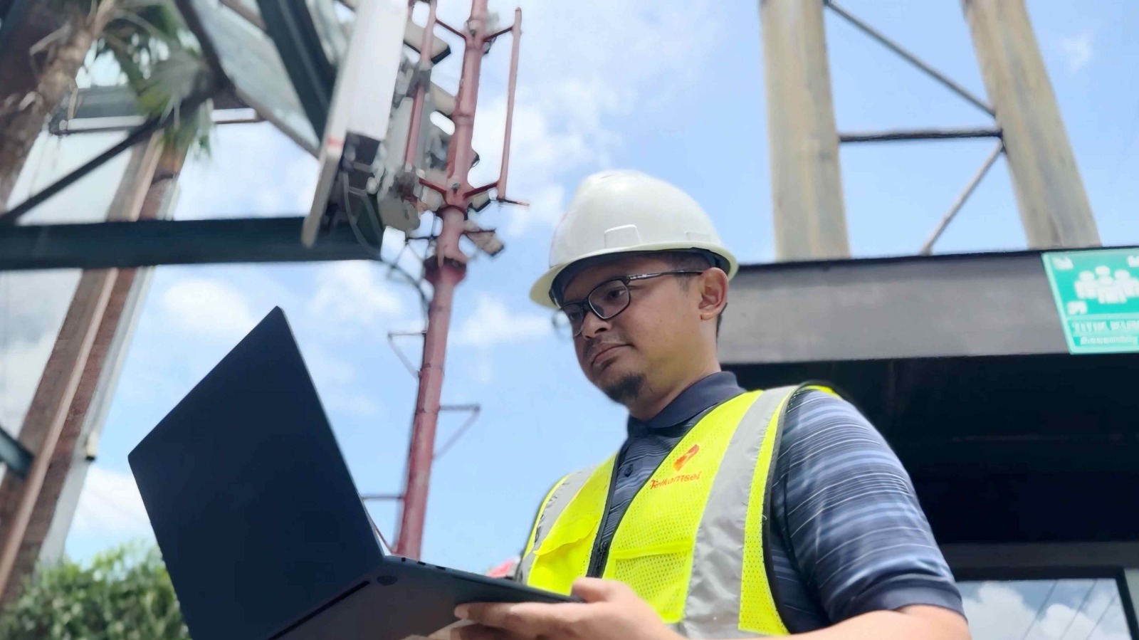 Penurunan kualitas layanan Broadband 4G Telkomsel & IndiHome di Wilayah Kab. Buru dan Kab. Buru Selatan, Maluku 1 WhatsApp Image 2025 04 12 at 02.09.25
