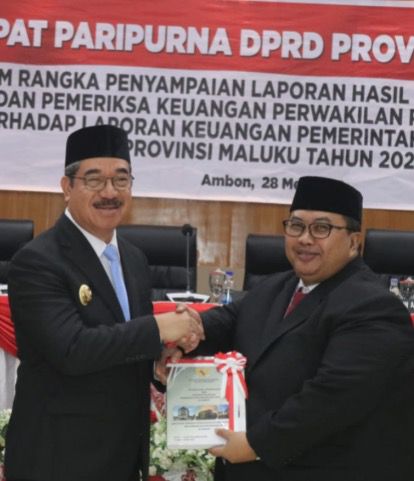 Gubernur Maluku Hadiri Rapat Paripurna DPRD Provinsi Maluku Dalam Rangka Penyampaiaan Laporan Hasil Pemeriksaan (LHP) 1 WhatsApp Image 2025 05 26 at 10.45.47 fd98e30a