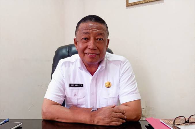 Sekretaris Kota Ambon Menanggapi Secara Tegas Terkait Pungli Di Sekolah 1 WhatsApp Image 2025 07 04 at 04.09.32