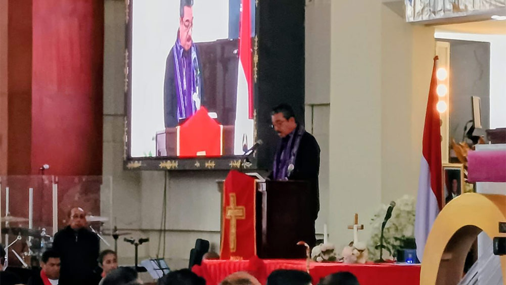 Gubernur Maluku Hendrik Lewerissa sidang Sinode GPM 39 Gubernur Maluku Hendrik Lewerissa sidang Sinode GPM 39